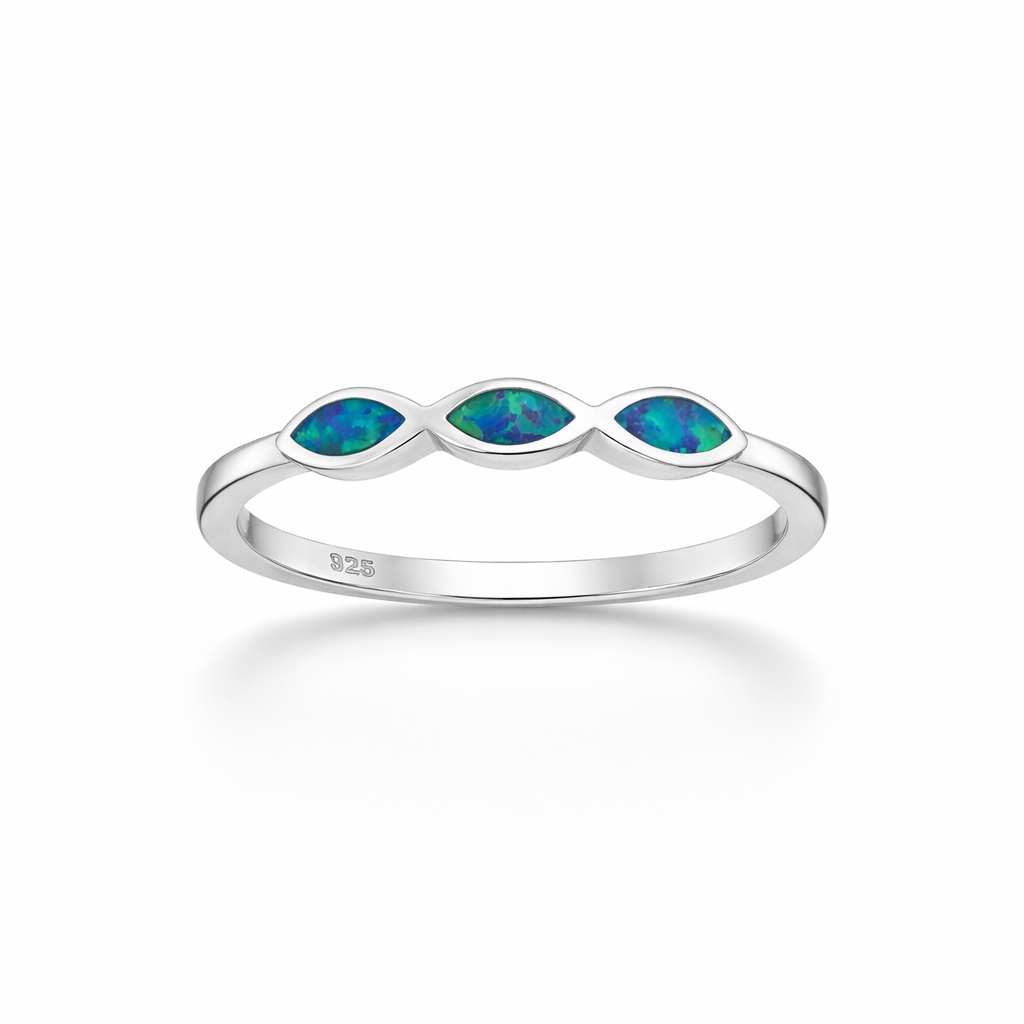 Sterling Silver Ring Decorated with Blue Opal