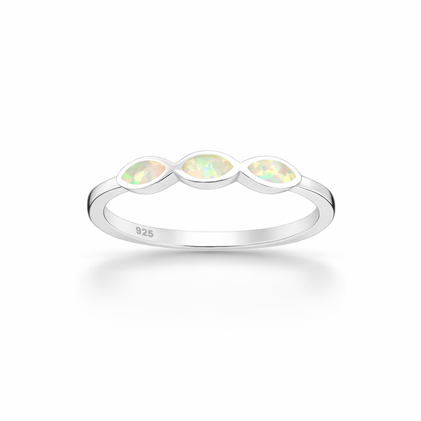 Sterling Silver Ring Decorated with White Opal