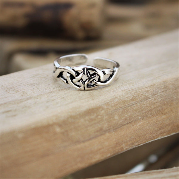 Celtic Knot Toe Ring